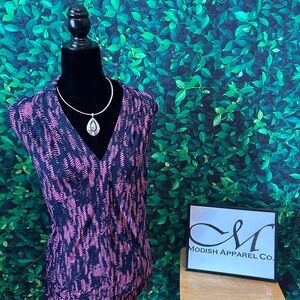 JM Navy & Pink Sleeveless Blouse